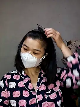 Snapshot of Daisy-lusia2026 chatting on March 16, 2026, 10:12 pm Daisy-lusia2026 online show from March 16, 2026, 10:12 pm