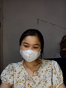 Snapshot of Daisy-lusia2026 chatting on April 28, 2026, 2:32 pm Daisy-lusia2026 online show from April 28, 2026, 2:32 pm