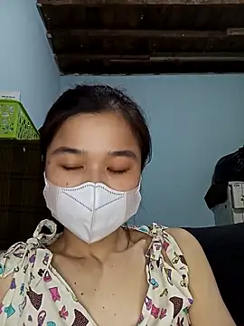 Snapshot of Daisy-lusia2026 chatting on May 8, 2026, 2:21 pm Daisy-lusia2026 online show from May 8, 2026, 2:21 pm