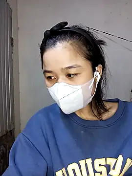 Snapshot of Daisy-lusia2026 chatting on March 8, 2026, 2:20 pm Daisy-lusia2026 online show from March 8, 2026, 2:20 pm