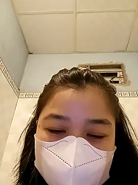 Snapshot of Daisy-lusia2026 chatting on March 10, 2026, 10:14 pm Daisy-lusia2026 online show from March 10, 2026, 10:14 pm