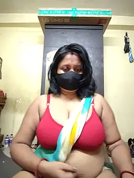 Snapshot of Curvy_Trisha chatting on June 16, 2026, 3:23 pm Curvy Trisha online show from June 16, 2026, 3:23 pm
