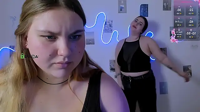 aiva velvet online show from February 1, 2026, 9:35 pm