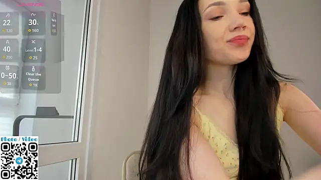 Helen  spark   online show from July 25, 2026, 1:02 am