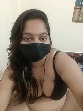 Aliya Hott online show from July 28, 2026, 1:21 pm