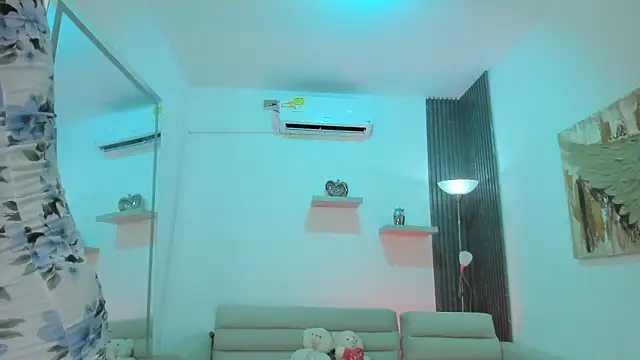 TAHIELA  online show from February 3, 2026, 11:48 am