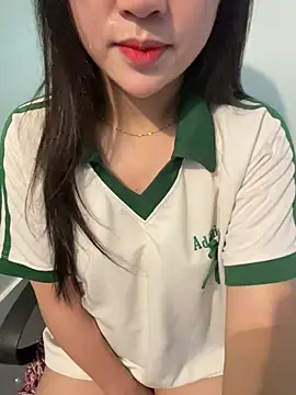 Snapshot of hotgirl-sexy chatting on March 12, 2026, 7:34 am hotgirl-sexy online show from March 12, 2026, 7:34 am