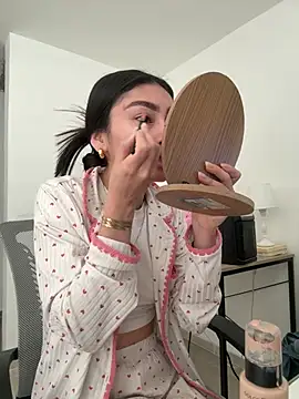 Bonny Eva online show from July 31, 2026, 2:37 pm