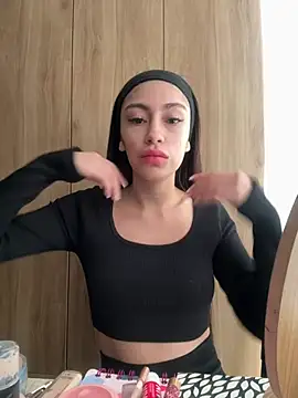 Bonny Eva online show from July 2, 2026, 5:41 pm