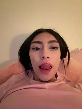 Bonny Eva online show from July 19, 2026, 3:37 am