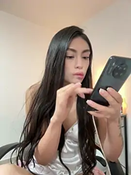 Bonny Eva online show from July 26, 2026, 2:51 am