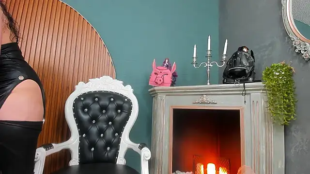 barbara leython online show from February 10, 2026, 12:48 pm