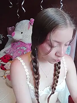 MimiSoftie online show from April 7, 2026, 8:21 pm