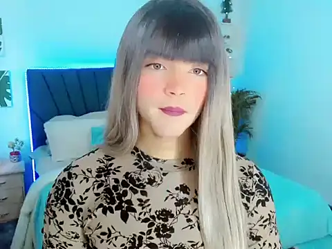 ZoeSchmmit online show from July 29, 2026, 5:01 pm