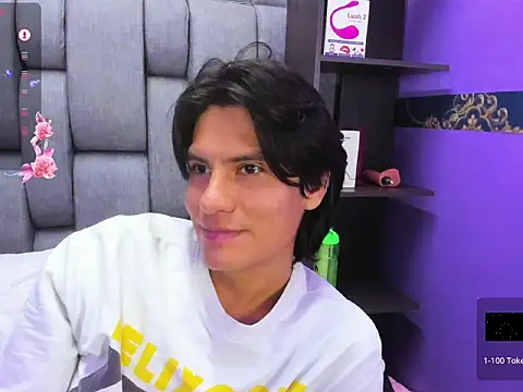 Alexx North online show from February 2, 2026, 11:42 am