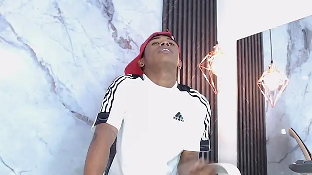 TonnyMarck online show from March 8, 2026, 3:21 am