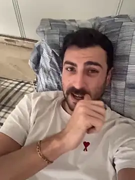 Aliiiix online show from February 7, 2026, 11:51 am