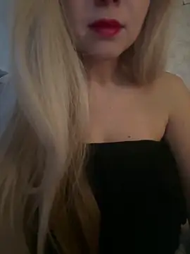 Snapshot of NikkiMis chatting on February 10, 2026, 7:29 am NikkiMis online show from February 10, 2026, 7:29 am