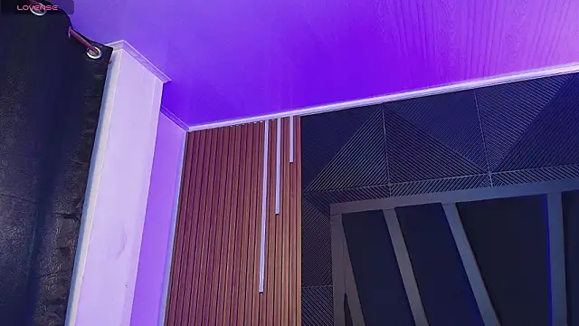 Hanna Becker  online show from February 19, 2026, 11:29 am