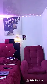 sara-smi online show from June 18, 2026, 7:52 pm