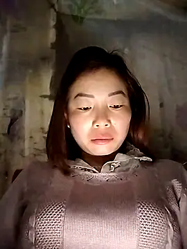 Ella-aa online show from March 12, 2026, 10:03 pm