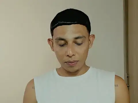nilo2021 online show from June 20, 2026, 12:59 am