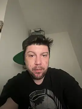 Snapshot of GabEthier chatting on June 1, 2026, 6:13 am GabEthier online show from June 1, 2026, 6:13 am