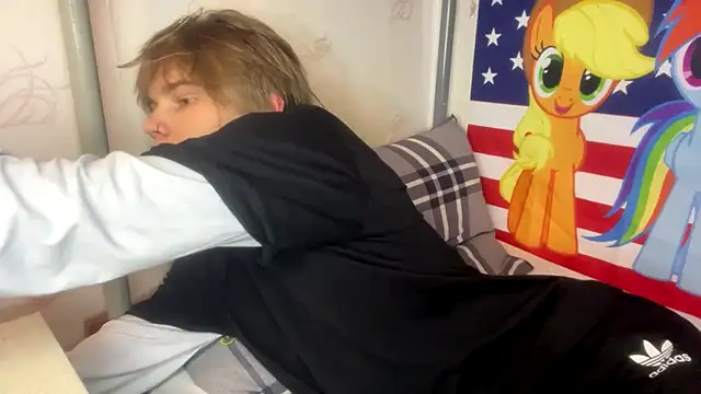 Snapshot of Jeycob_ice chatting on March 5, 2026, 8:16 pm Jeycob ice online show from March 5, 2026, 8:16 pm