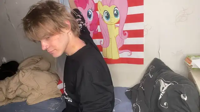 Snapshot of Jeycob_ice chatting on March 12, 2026, 7:40 pm Jeycob ice online show from March 12, 2026, 7:40 pm