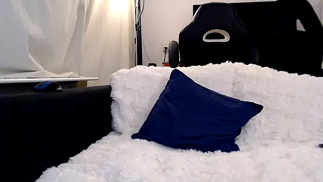 Sexy Ass Mike online show from April 9, 2026, 8:37 pm