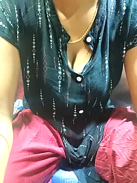 call me mouni099 online show from February 1, 2026, 1:15 am