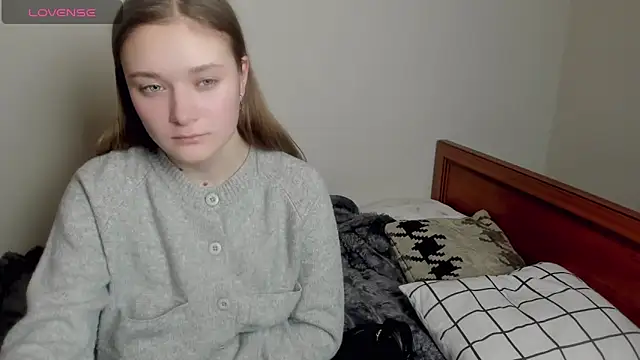 Elina X online show from March 4, 2026, 10:06 pm