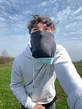 leoooooo88888 online show from March 20, 2026, 10:27 am