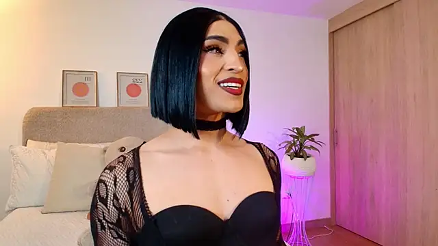 KarolPortellaa online show from June 11, 2026, 12:12 am
