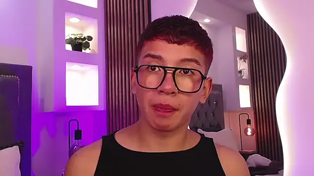 Snapshot of Fancy_Vixen chatting on April 8, 2026, 3:30 am Fancy Vixen online show from April 8, 2026, 3:30 am