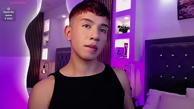 Snapshot of Fancy_Vixen chatting on April 2, 2026, 3:57 am Fancy Vixen online show from April 2, 2026, 3:57 am