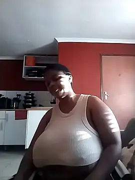 PrettyLisa26 online show from June 15, 2026, 2:28 pm