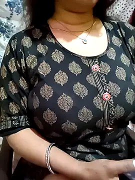 Snapshot of PARI51 chatting on March 7, 2026, 8:36 pm PARI51 online show from March 7, 2026, 8:36 pm