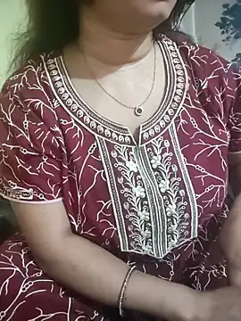 Snapshot of PARI51 chatting on March 17, 2026, 8:56 pm PARI51 online show from March 17, 2026, 8:56 pm