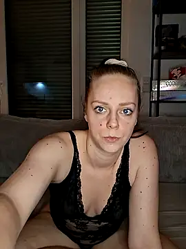 Larifari0406 online show from February 4, 2026, 8:37 pm