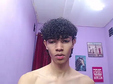 bigcock twinks online show from February 27, 2026, 11:26 pm