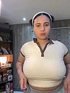 Snapshot of BabyChanntal chatting on March 21, 2026, 12:01 am BabyChanntal online show from March 21, 2026, 12:01 am