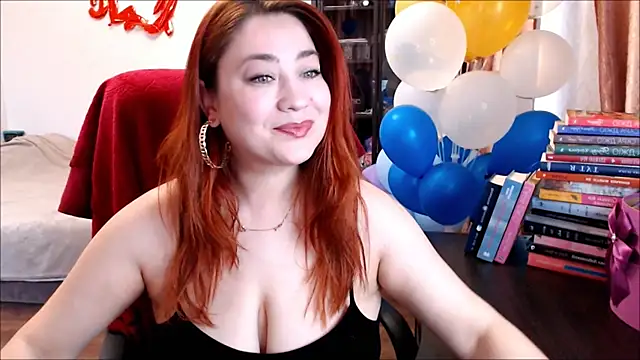 Snapshot of SimplyDivine chatting on March 18, 2026, 7:55 am SimplyDivine online show from March 18, 2026, 7:55 am