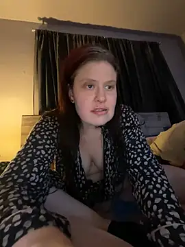 JulietteLatte online show from February 1, 2026, 2:32 am