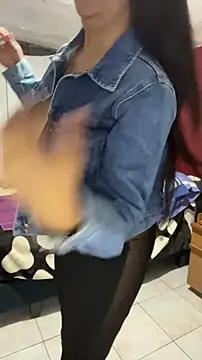 Bamby08 online show from April 3, 2026, 11:44 pm