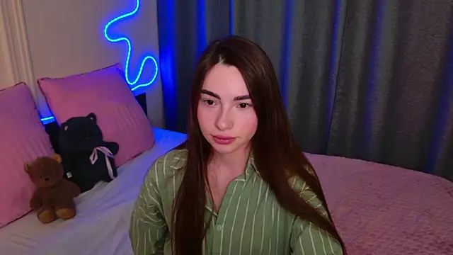 acceptcookies online show from February 7, 2026, 5:04 am