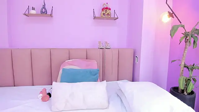 sam doll  online show from May 15, 2026, 7:23 pm