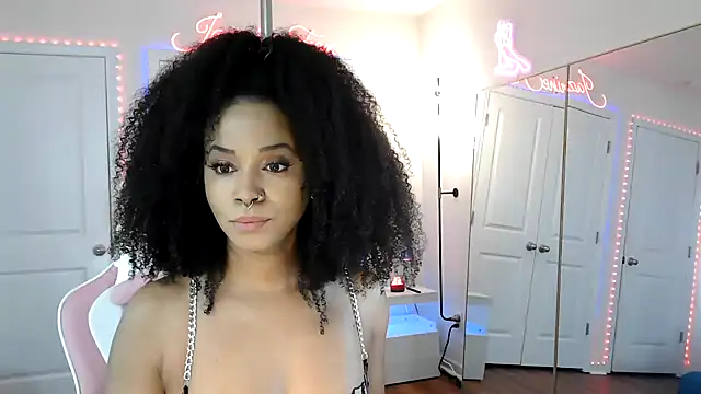 JazmineFoxx online show from April 27, 2026, 4:27 pm