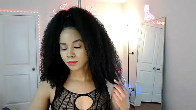 JazmineFoxx online show from April 24, 2026, 9:39 pm