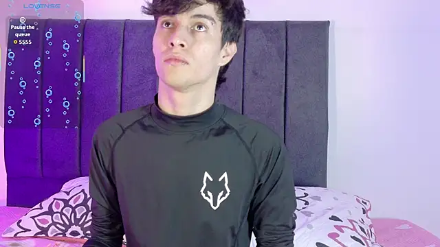 axxxel twink online show from June 25, 2026, 2:31 am